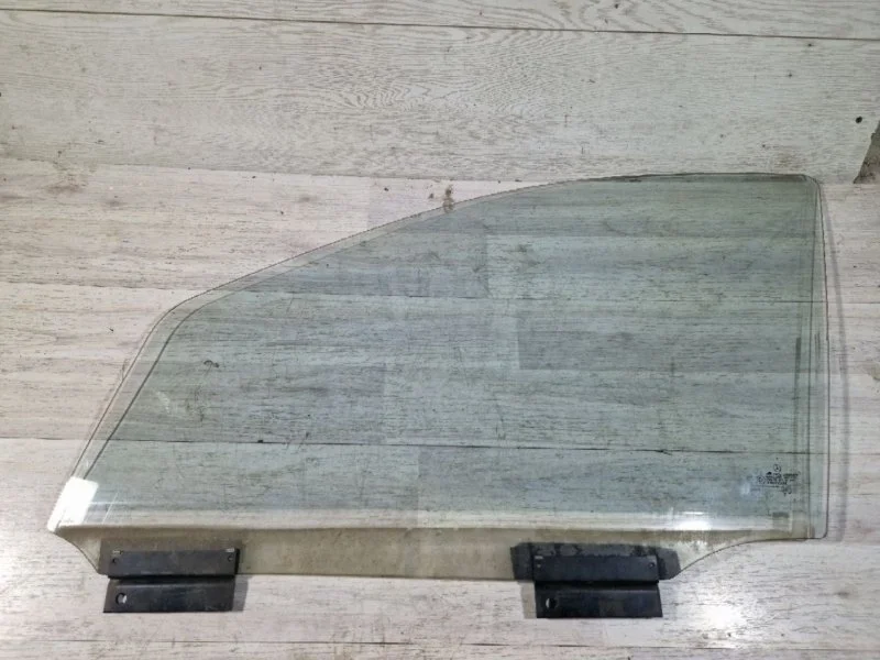 Стекло двери Mercedes-Benz ML164 2006