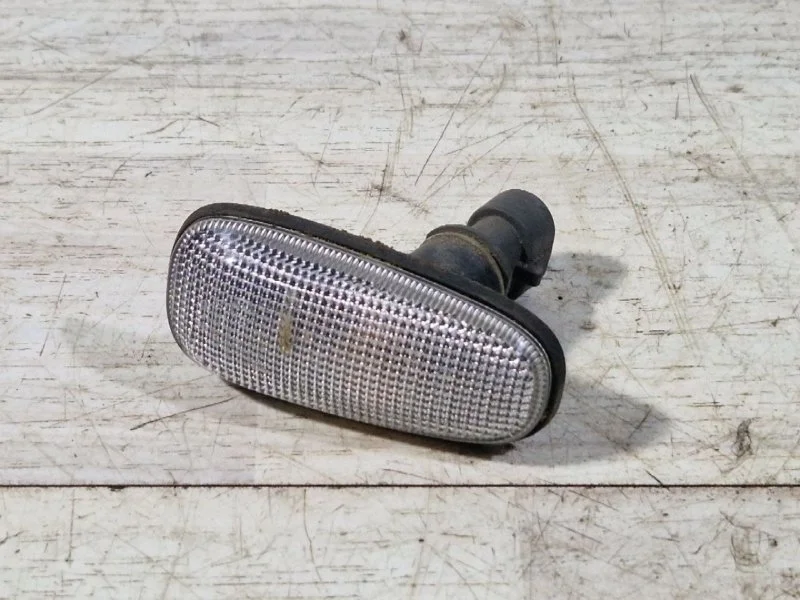 Указатель поворота Opel Astra G 2000