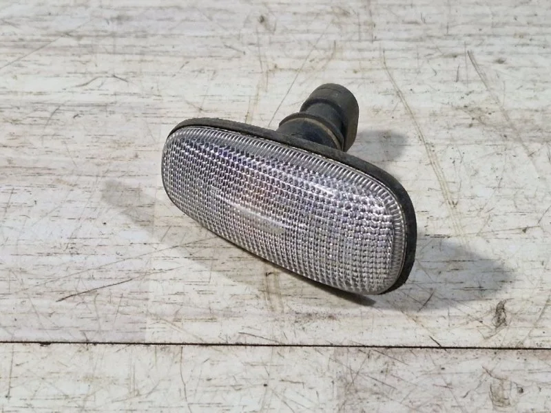 Указатель поворота Opel Astra G 2000