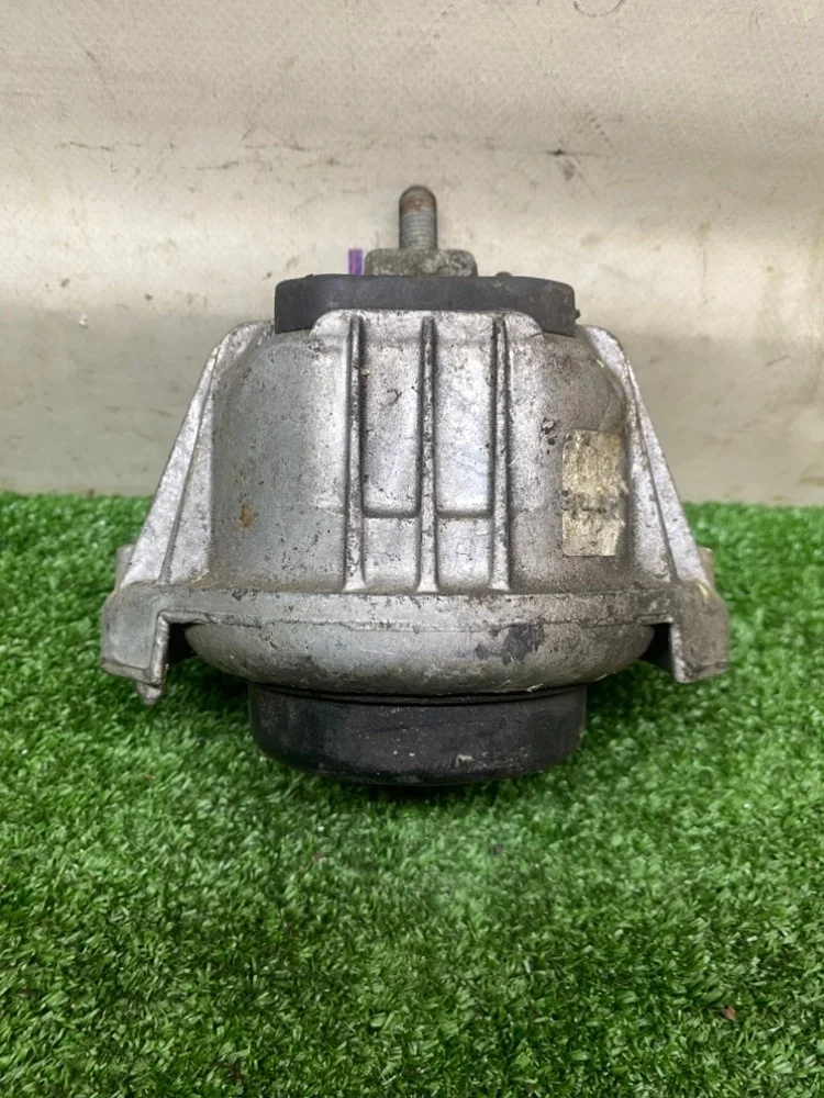 Подушка двигателя BMW 318D E90