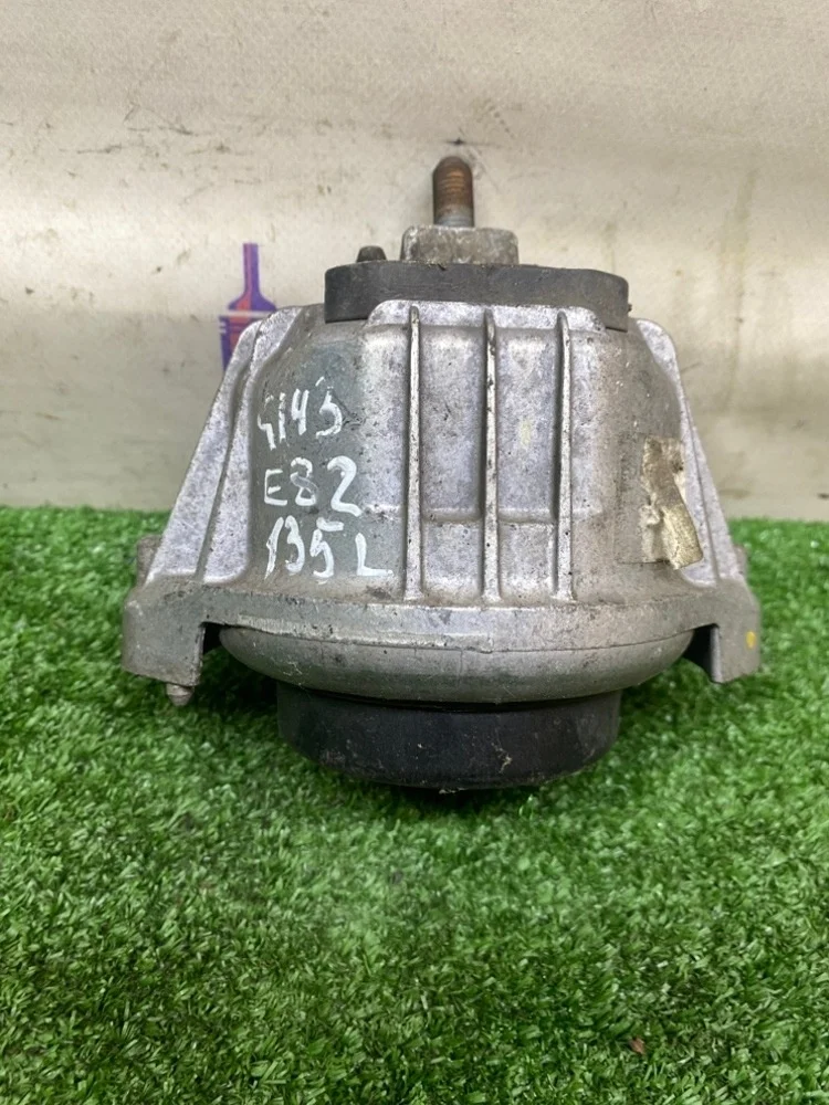 Подушка двигателя BMW 135i E82