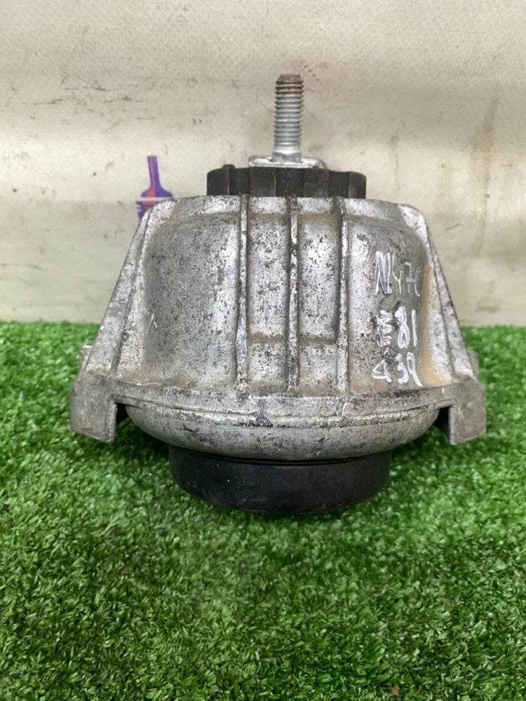 Подушка двигателя BMW 118D E81