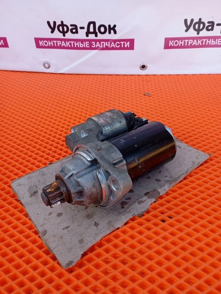 Стартер Volkswagen Passat 2010 B6
