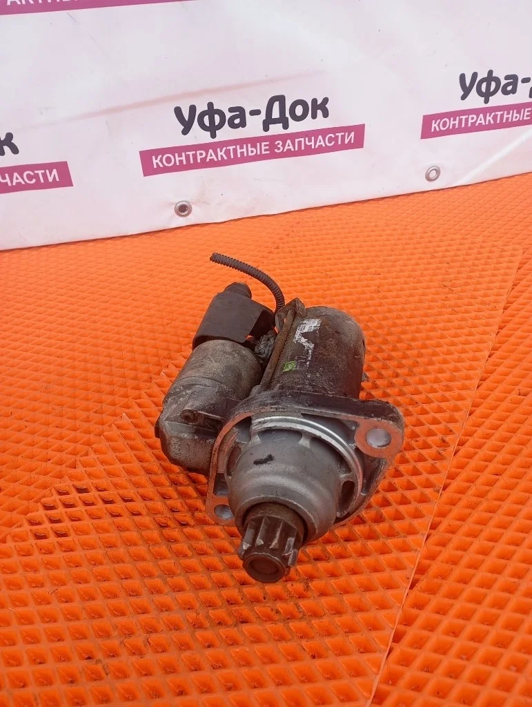 Стартер Volkswagen Passat 2010 B6