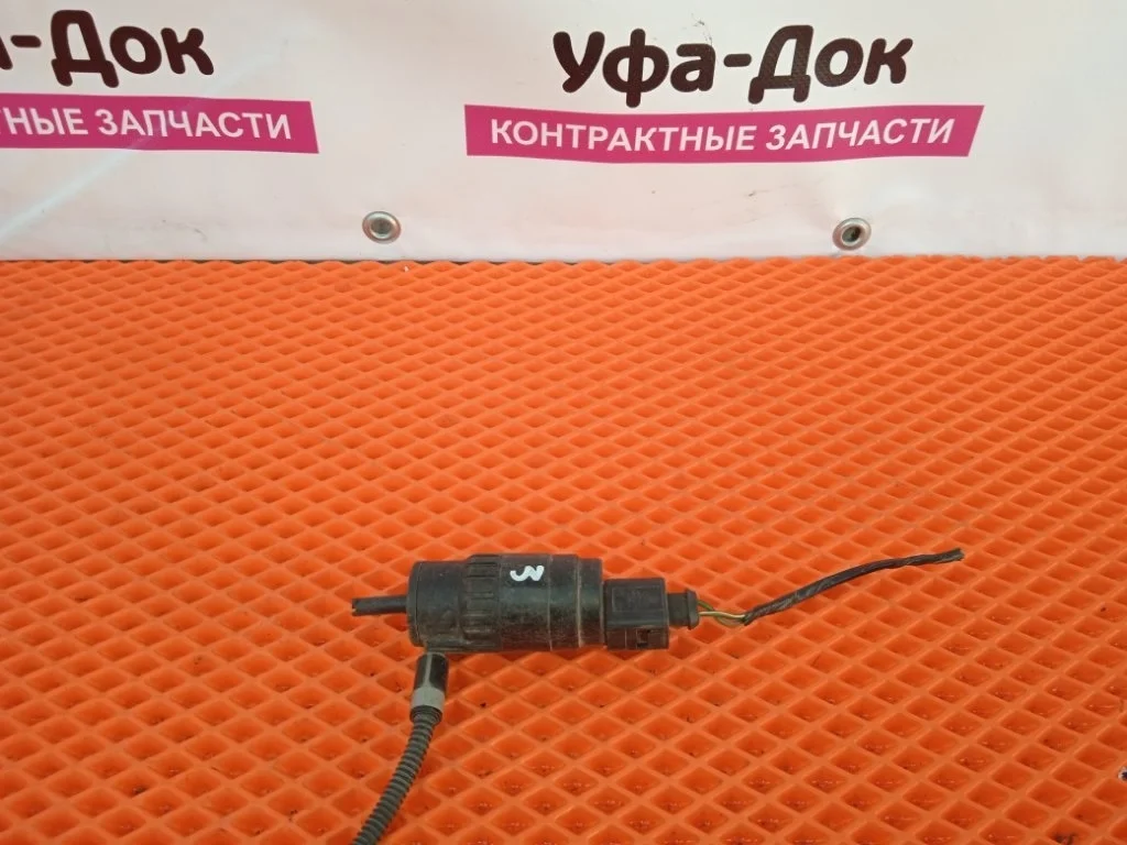 Моторчик омывателя лобового стекла Skoda Octavia 2012 A5