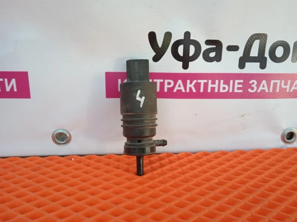 Моторчик омывателя лобового стекла Skoda Octavia 2012 A5