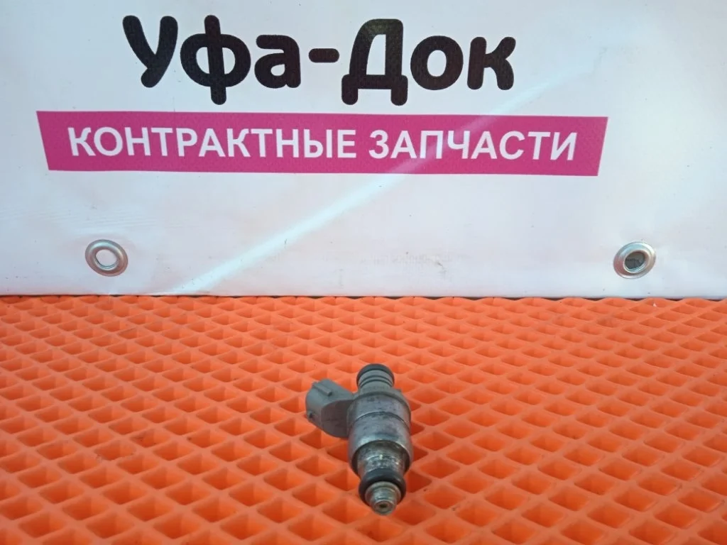 Форсунка топливная Skoda Octavia 2011 A5