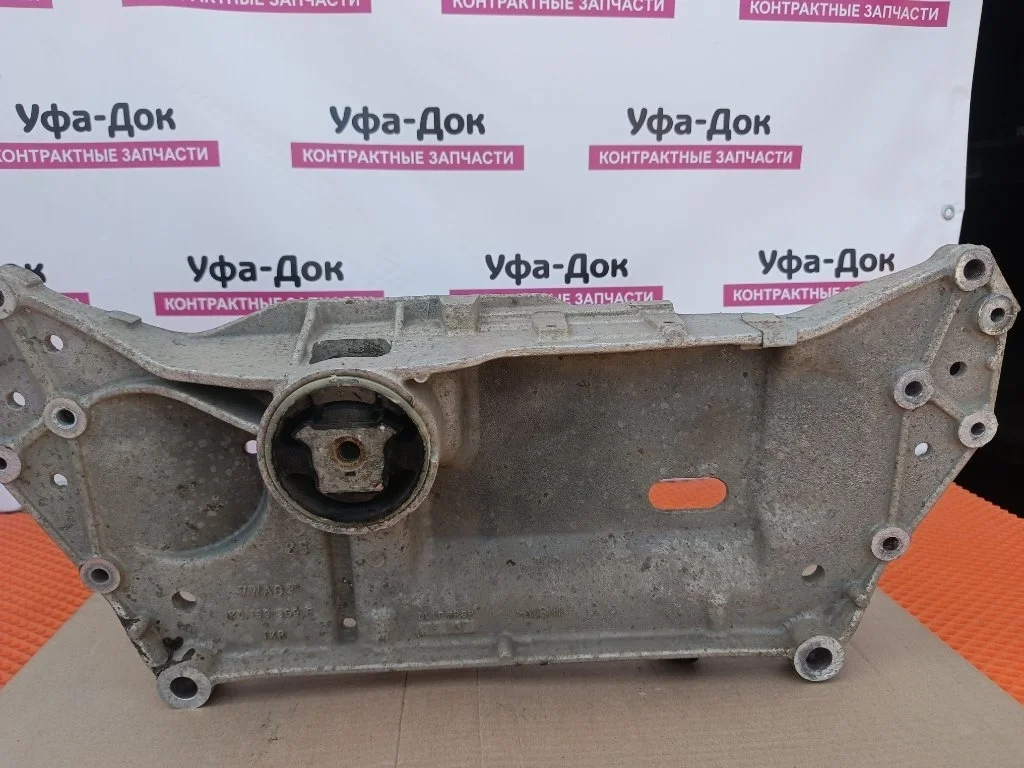 Подрамник передний Skoda Octavia A5 2011