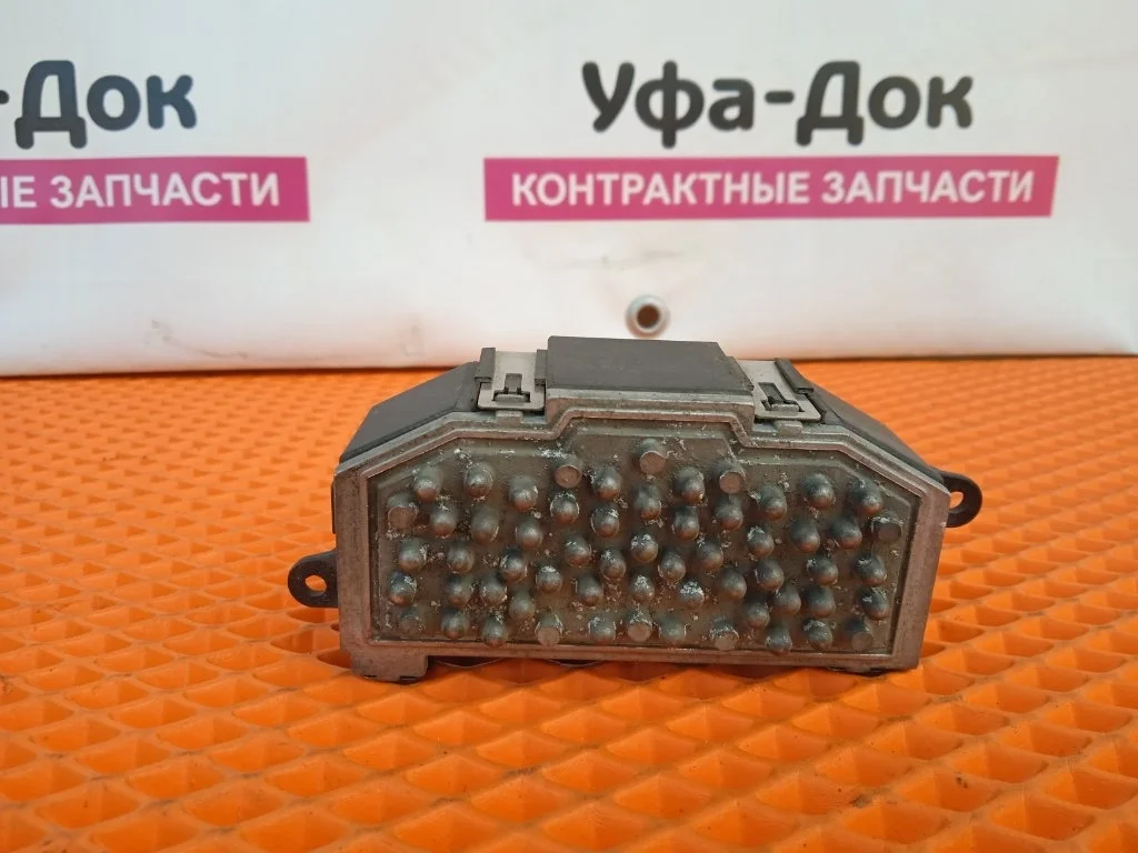 Реостат печки Volkswagen Tiguan 2010 5N1
