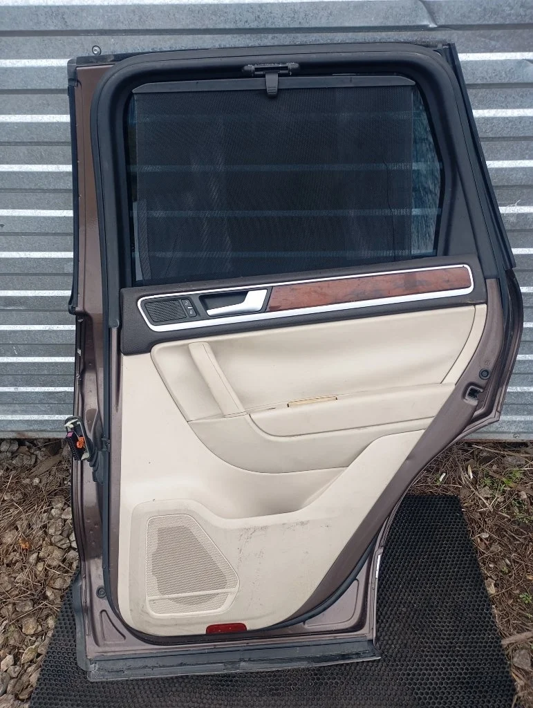 Дверь Volkswagen Touareg 2014 NF
