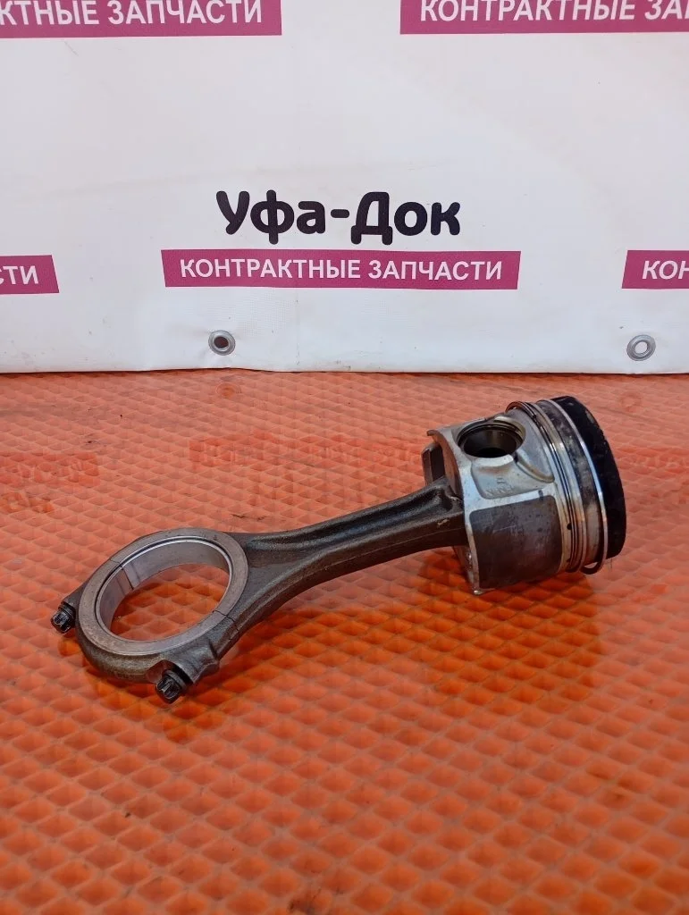 Поршень Volkswagen Touareg 2014 NF