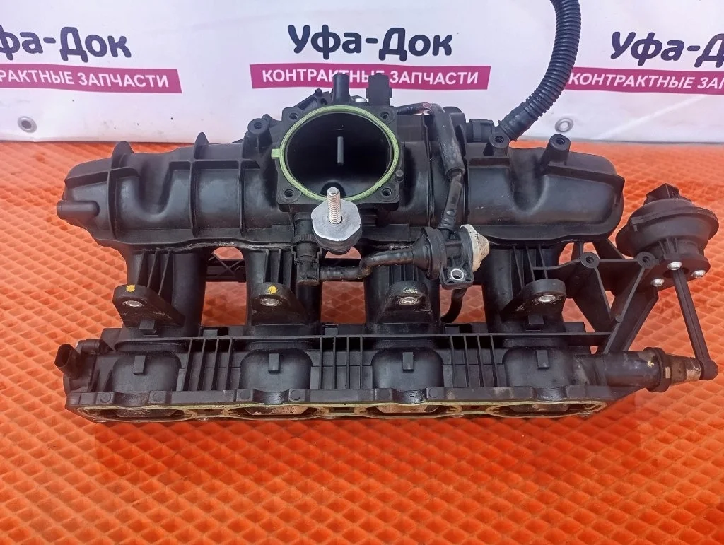 Коллектор впускной Skoda Octavia A5 2013