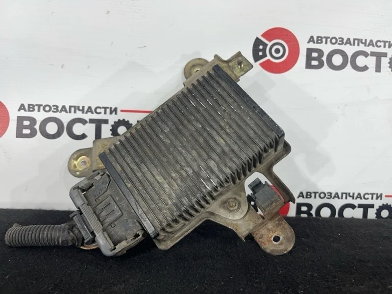 Блок управления форсунками Mitsubishi Pajero Io MD340897 4G93