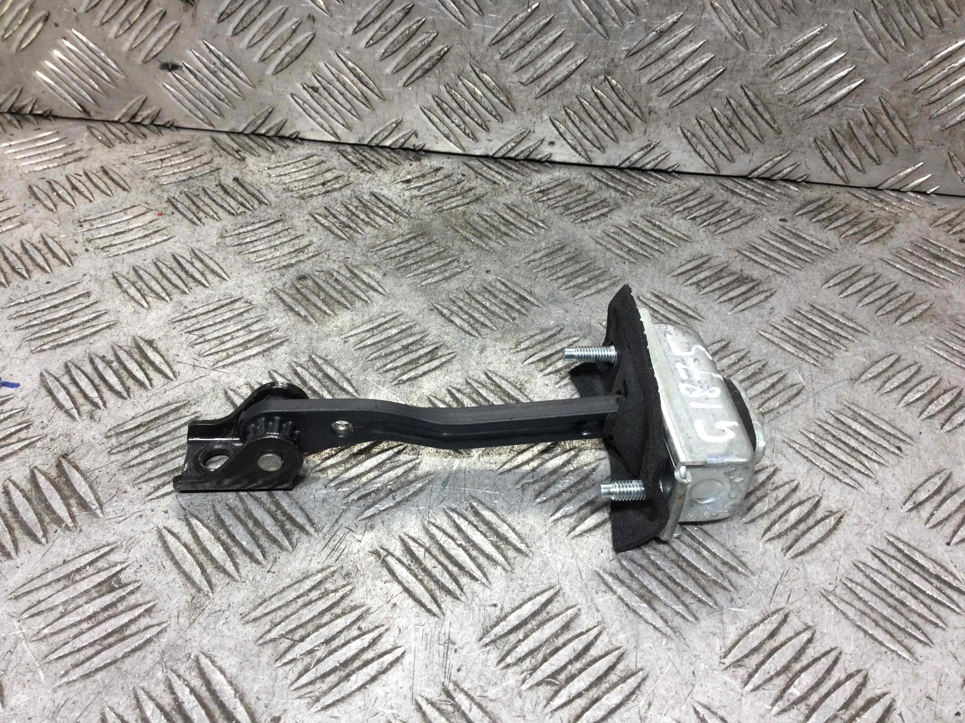 Ограничитель открывания двери Ford C-MAX 1 поколение (2003-2007) бензин 1.8 i Механика Минивэн