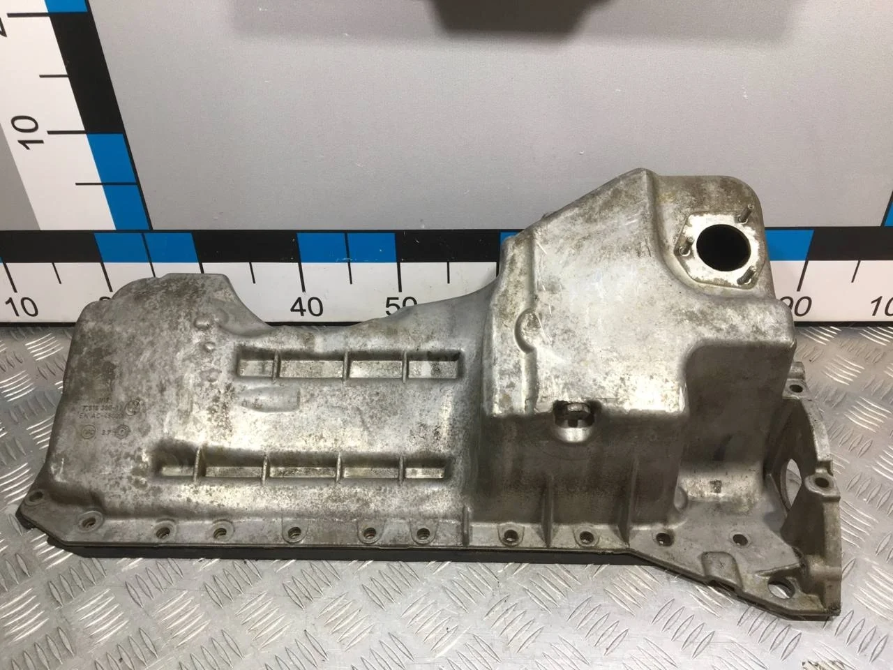 [Б/У] Поддон масляный двигателя BMW [Код: 00634256 ]