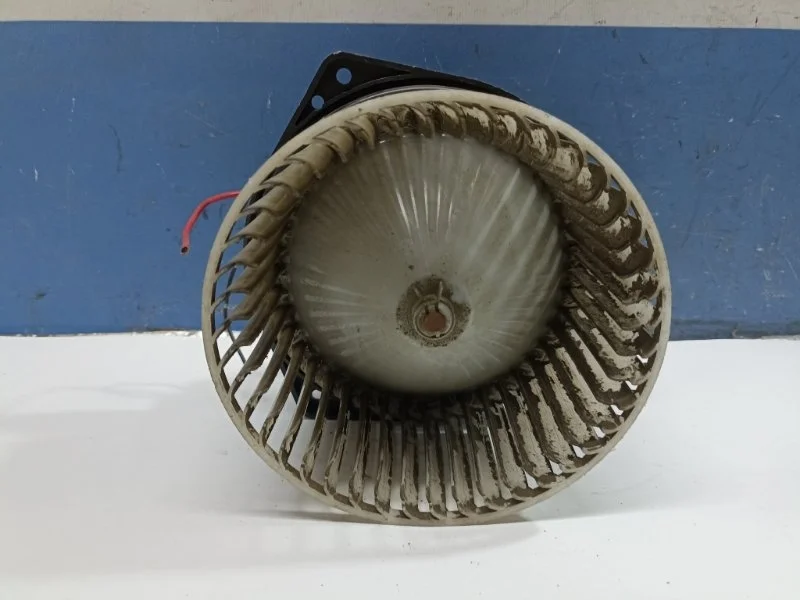 Моторчик печки Mitsubishi Lancer 9 2009 MR568593 CS