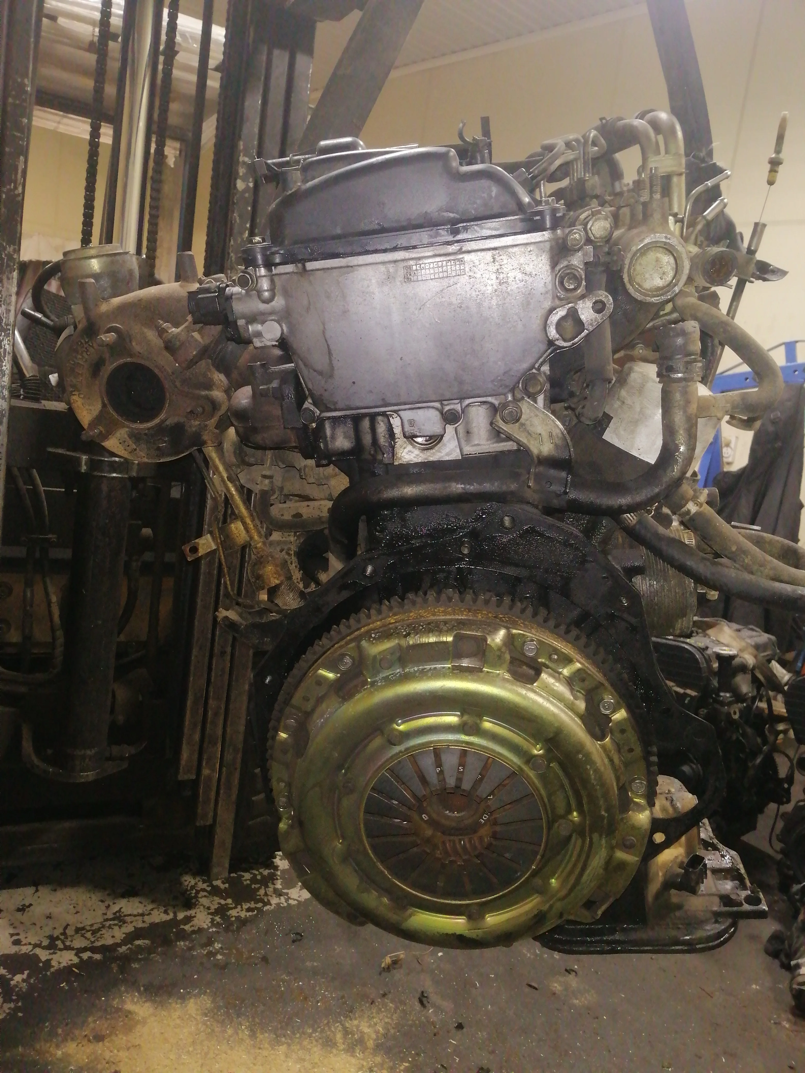 Двигатель Дизель Nissan YD25