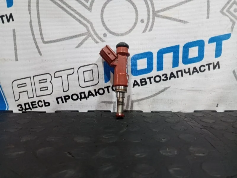 Форсунка топливная Toyota Highlander GSU40L 2GR-FE
