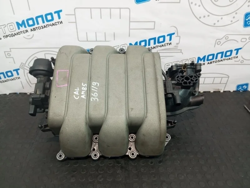 Коллектор впускной Audi A5 8T3 CAL