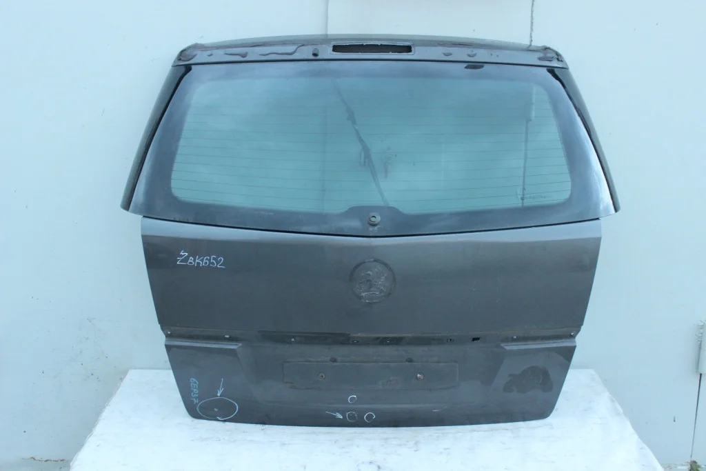 Крышка багажника Opel Zafira B ZbКБ52