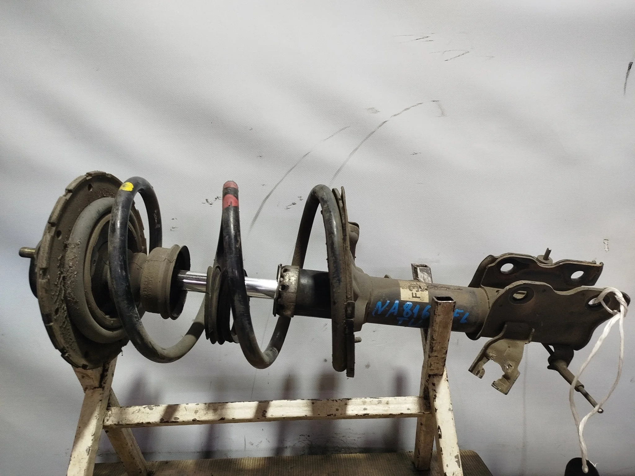 СТОЙКА ХОДОВКИ NISSAN PRESAGE TEANA J31 PJ31 PNU31 PU31 TNJ31 TNU31 TU31 ПЕРЕДНЯЯ ЛЕВАЯ 54303CN025 2WD 4WD NA8160
