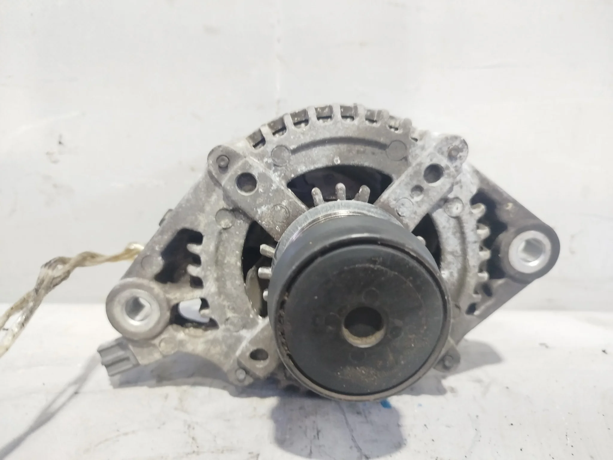 ГЕНЕРАТОР TOYOTA 2GR-FSE 3GR-FSE 4GR-FSE CROWN MARK X GRS180 GRS181 GRS182 GRS183 GRS184 GRX121 2706031030 КВАДРАТНАЯ ФИШКА 4 КОНТАКТА 130A D441