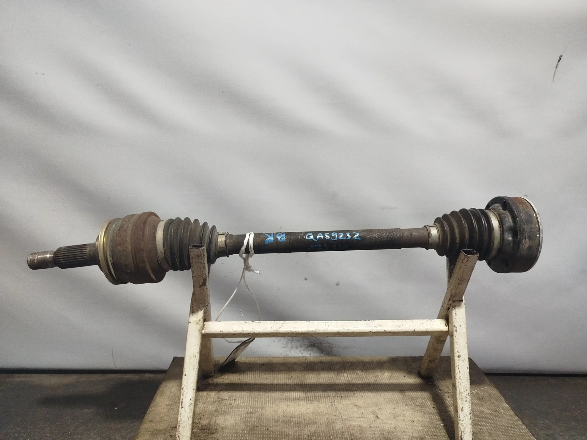 ПРИВОД TOYOTA LEXUS 1JZ-FSE 1JZ-GE 2JZ-GE 3S-GE ... MARK II BLIT ORIGIN PROGRES VEROSSA ... JZX110W JZX115 JZX115W SXE10 ЗАДНИЙ ПРАВЫЙ ABS 2WD 4WD 4233030120 QA5923Z