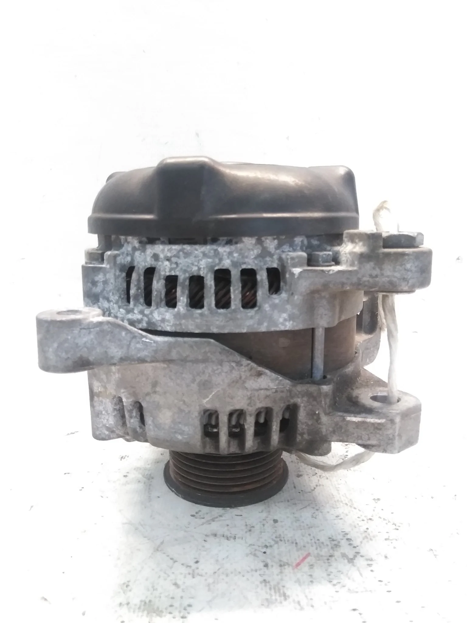 ГЕНЕРАТОР TOYOTA 2AZ-FE ALPHARD HIGHLANDER ACU20 ACU25 ANH10W ANH15W 2706028290 КВАДРАТНАЯ ФИШКА 4 КОНТАКТА 130A D4144