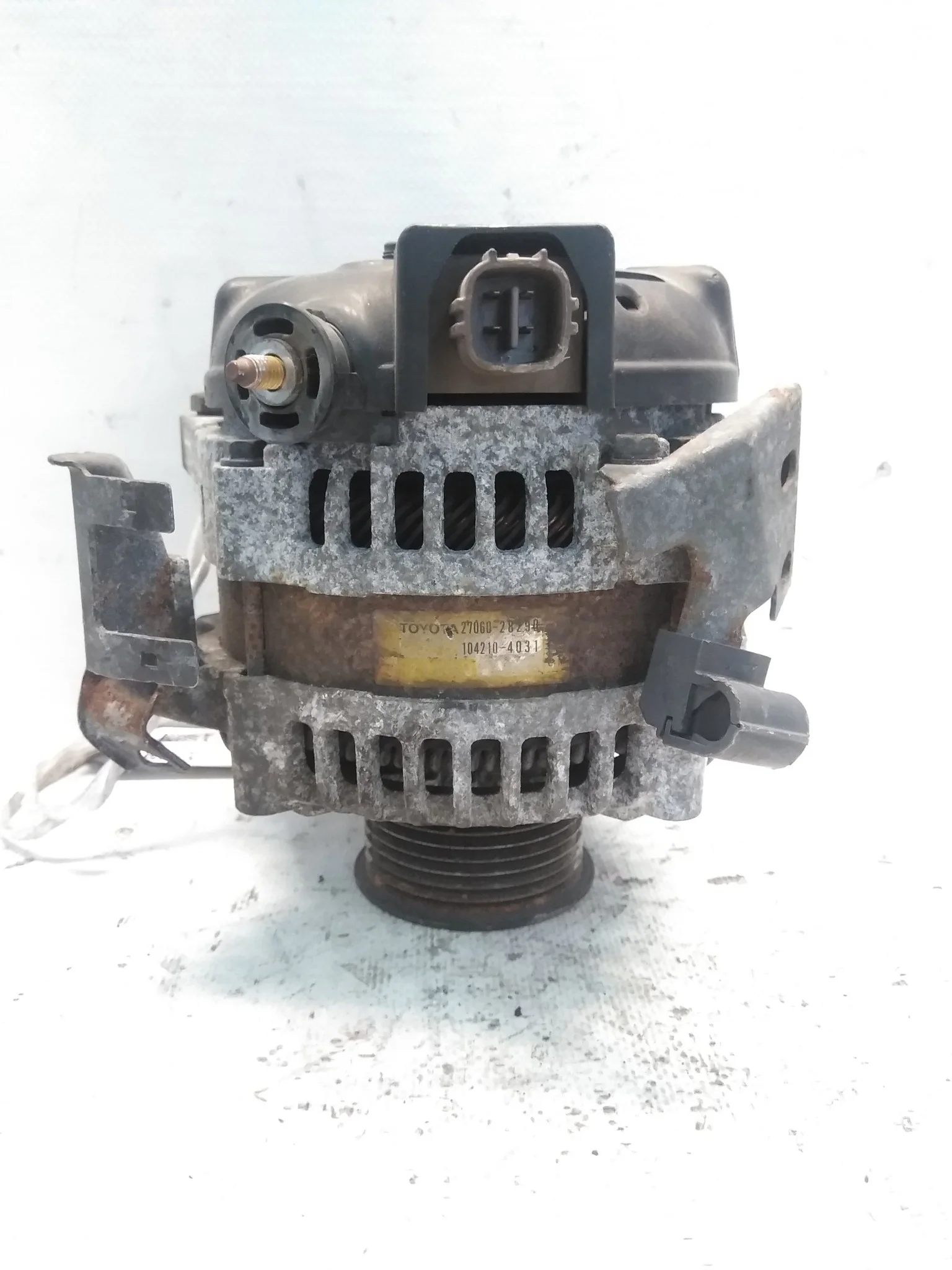 ГЕНЕРАТОР TOYOTA 2AZ-FE ALPHARD HIGHLANDER ACU20 ACU25 ANH10W ANH15W 2706028290 КВАДРАТНАЯ ФИШКА 4 КОНТАКТА 130A D4151