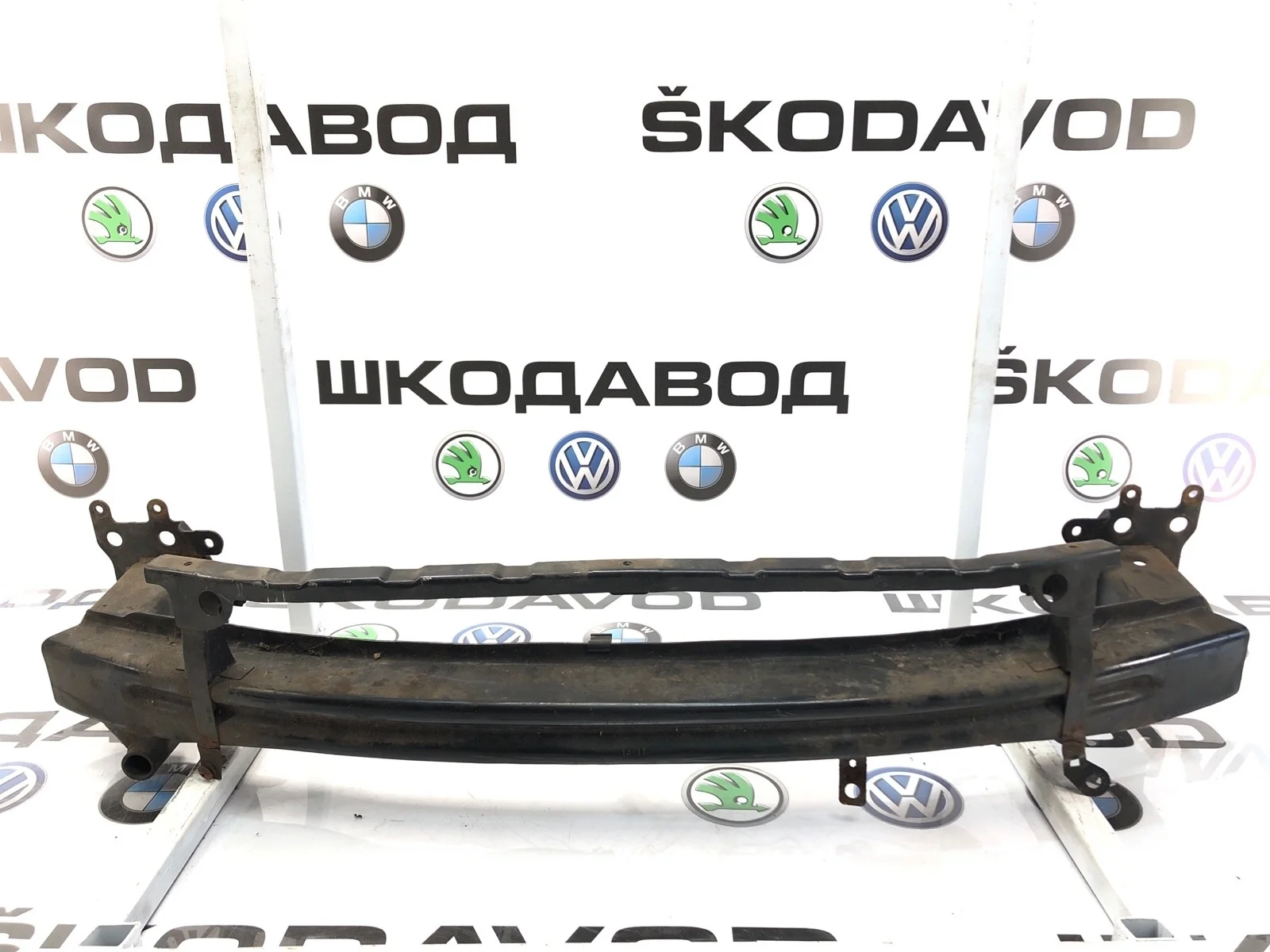 Усилитель бампера Skoda Octavia 2011 1Z0807109C A5 (1Z) 1.4 CAXA, передний