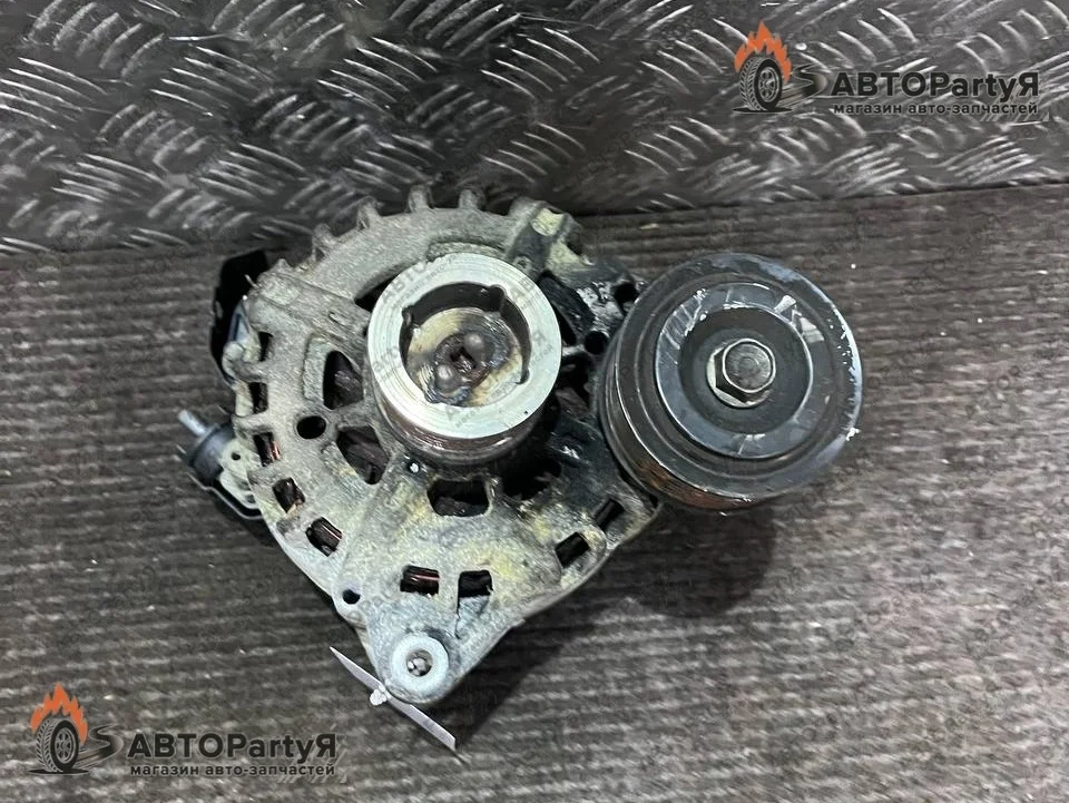 Генератор Nissan X-Trail T32 Serena C26 MR20DD