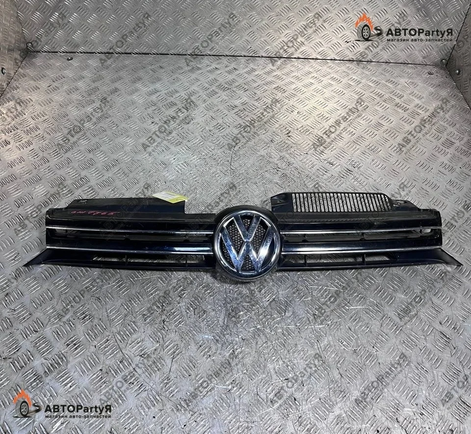 Решетка радиатора Volkswagen (Фольксваген) Golf 6 MK6 черная