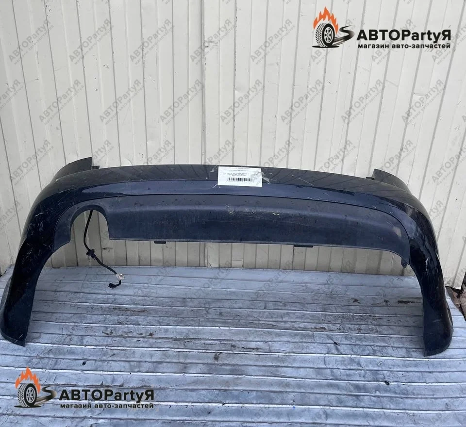 Бампер задний Audi A4 B7 универсал черный