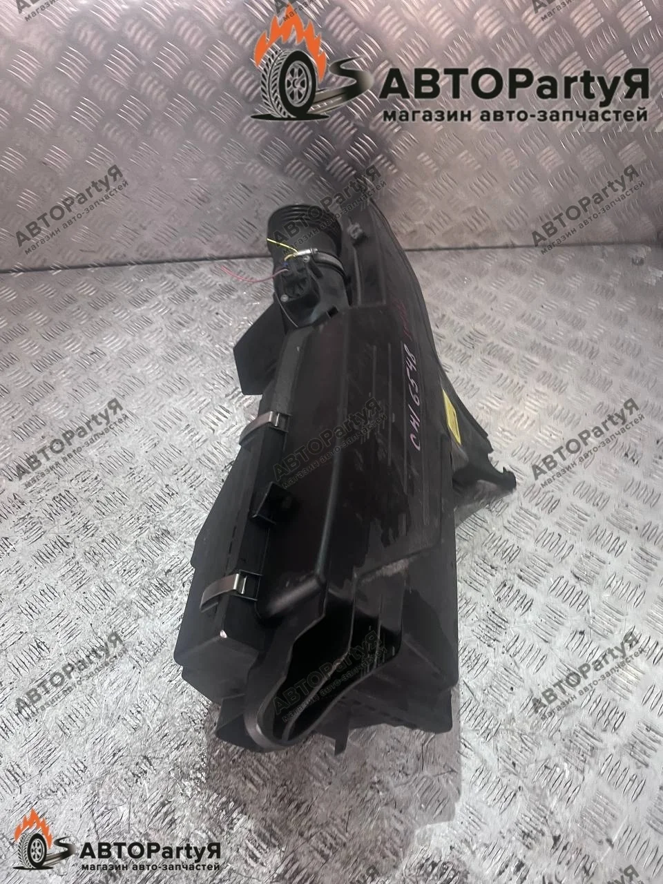Корпус воздушного фильтра  BMW (БМВ) 1 Series F20