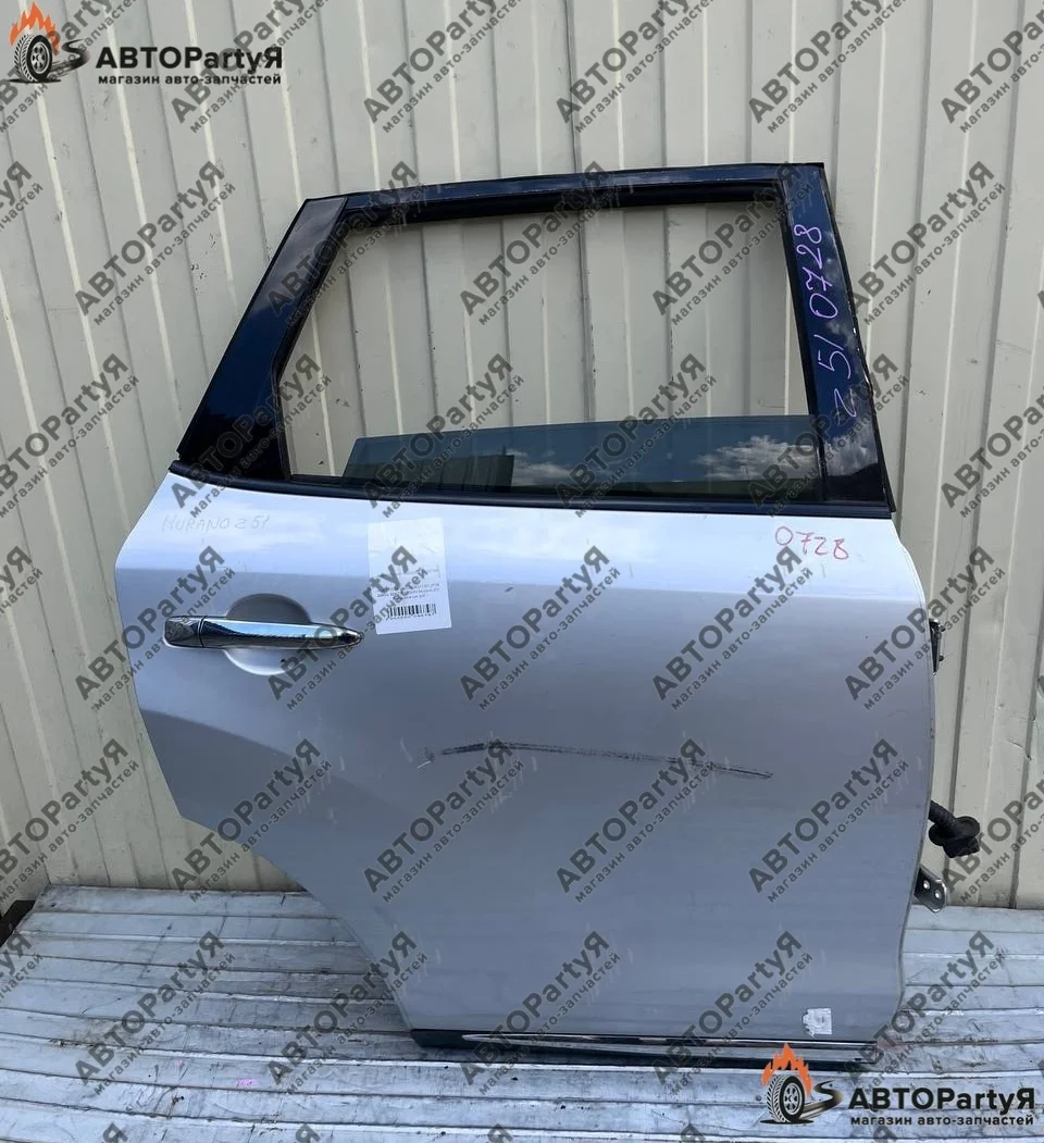 Дверь задняя правая Nissan Murano Z51