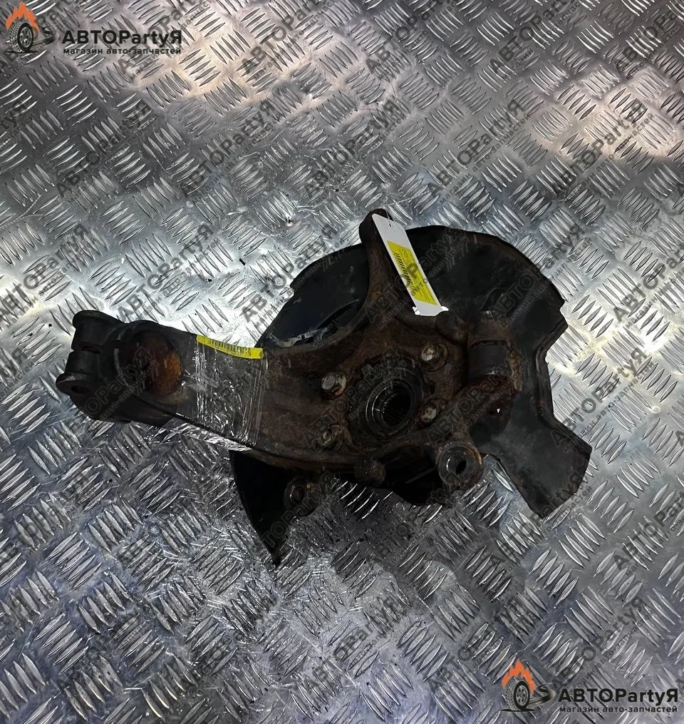 Кулак поворотный передний правый Nissan X-Trail T32 MR20DD 2 л.