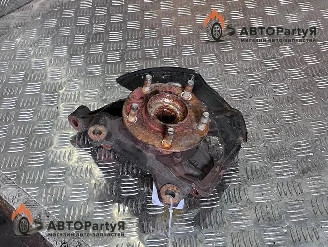 Кулак поворотный левый Mazda CX5 SH-VPTS 2.2d