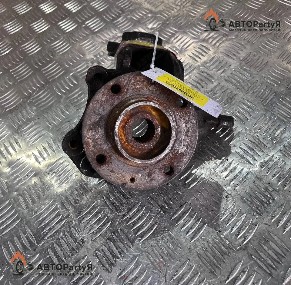 Кулак поворотный левый Citroen C3 А51 5F01