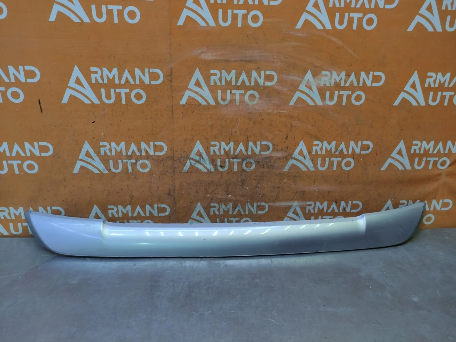 Накладка бампера Toyota RAV4 2015-2019 CA40