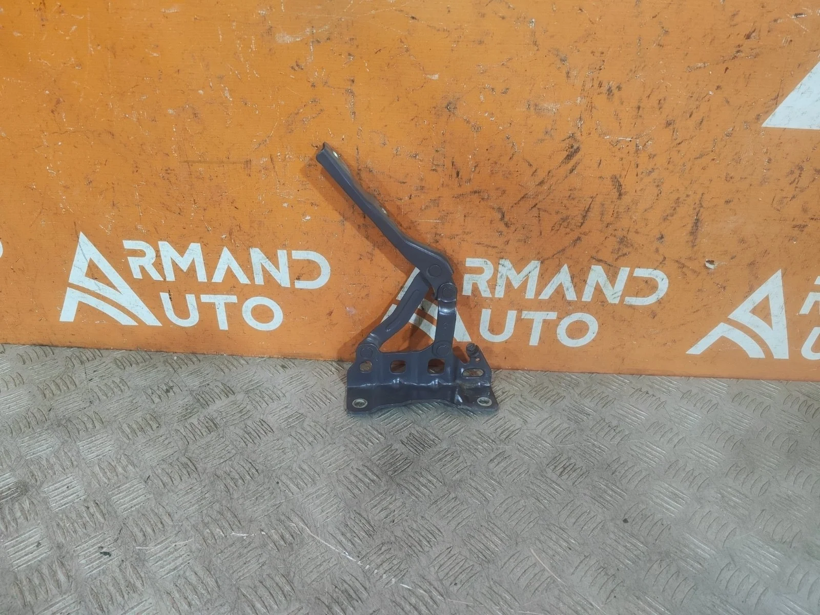 Петля капота Hyundai Tucson 2015-2021 3