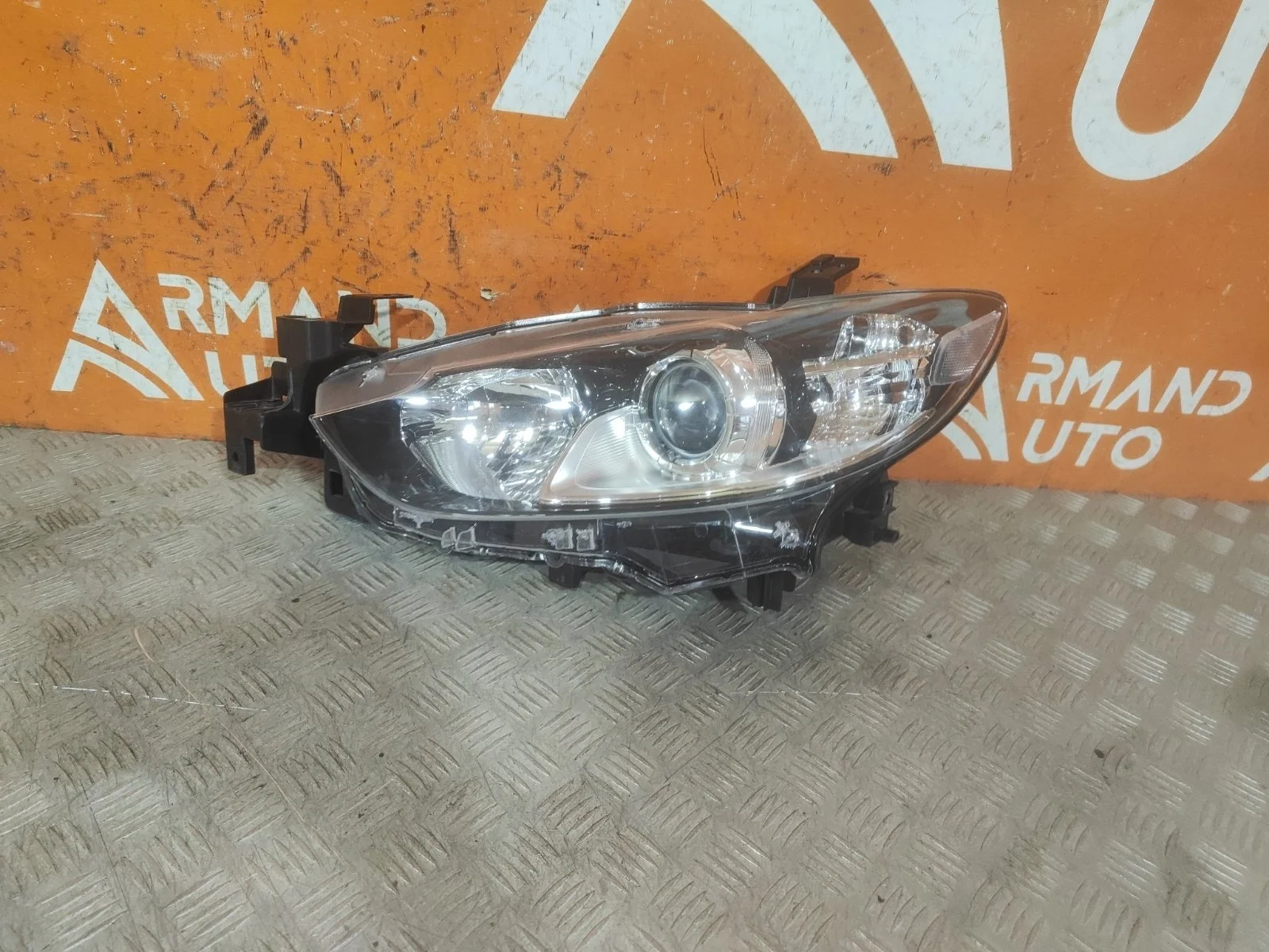 Фара Mazda 6 2012-2018 3 GJ