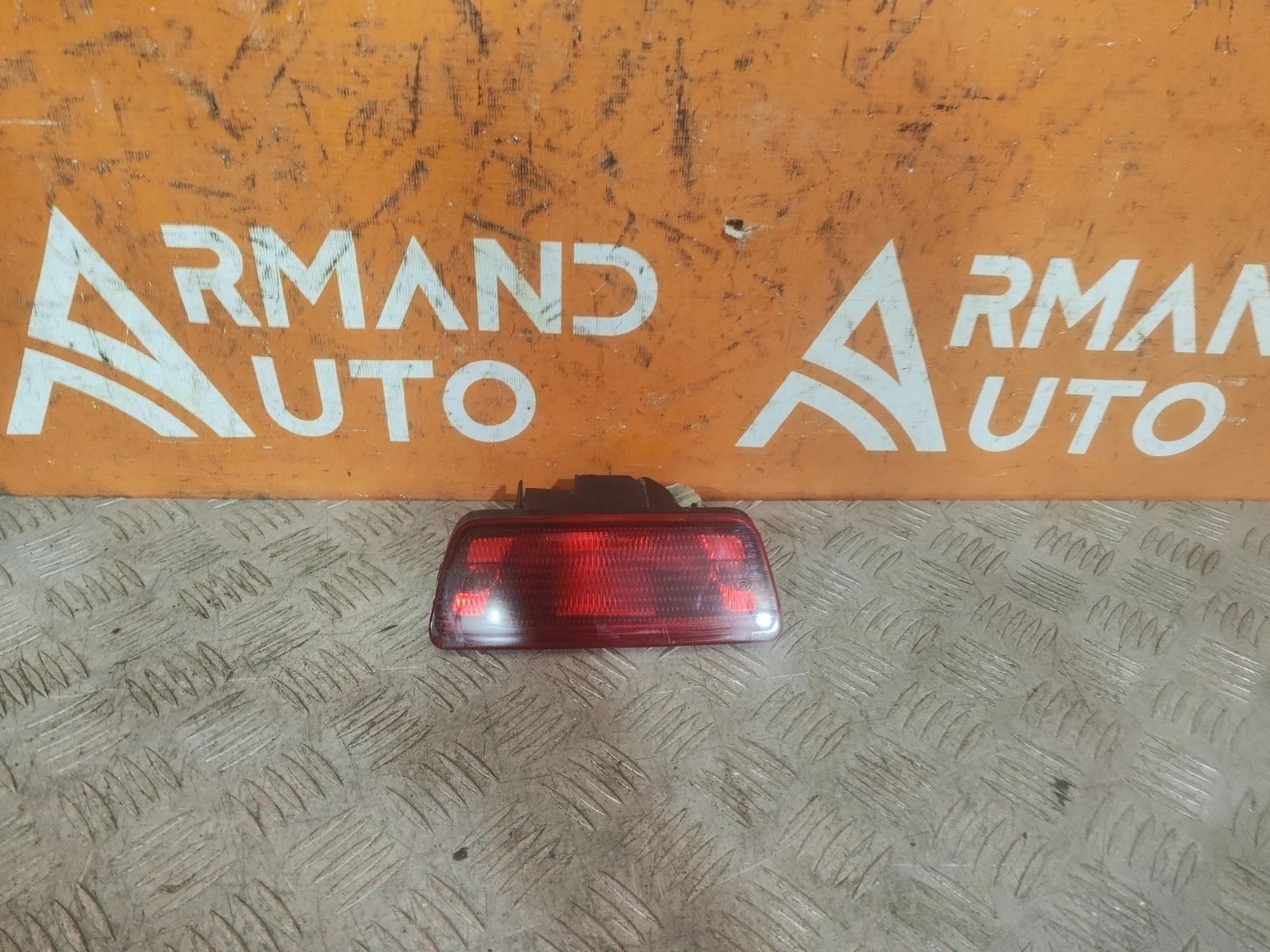 Фонарь противотуманный Nissan Juke 2010-2019 YF15