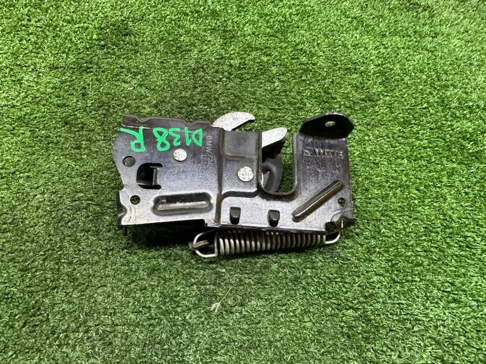 Замок капота BMW F30