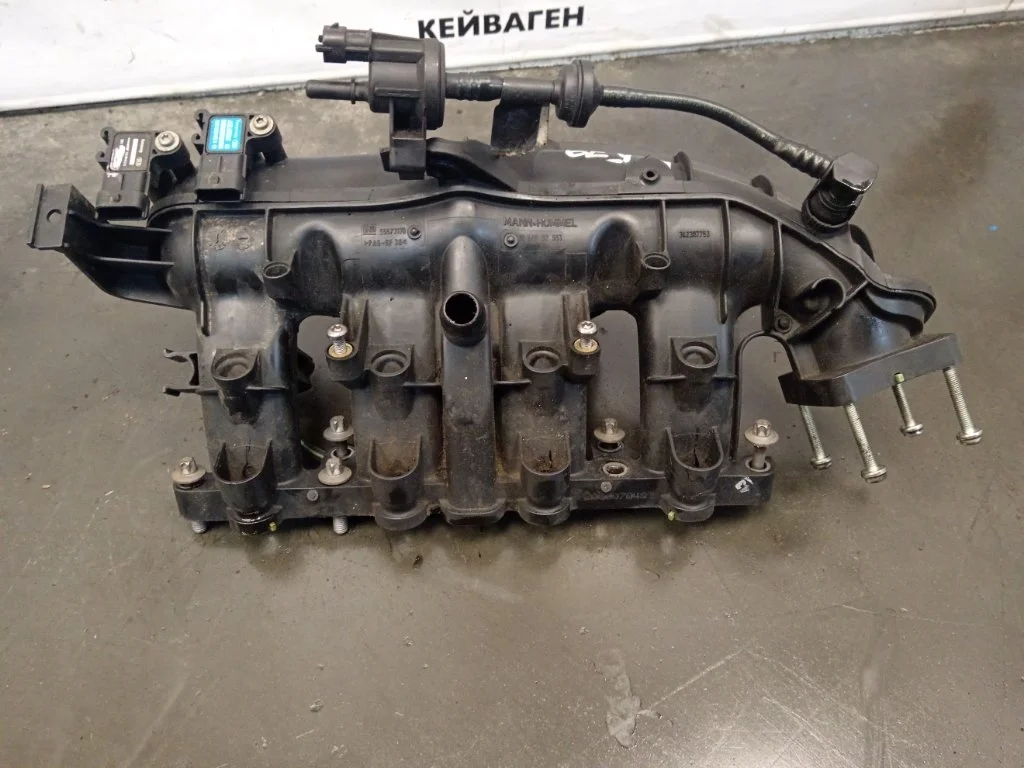 Выпускной коллектор Opel Astra 2011 J