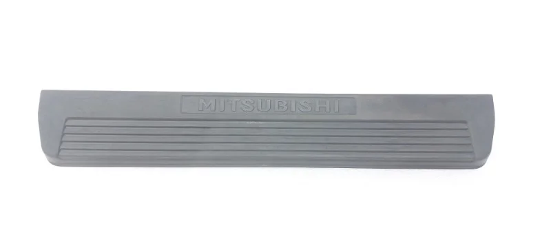 Накладка порога Mitsubishi Pajero 2016 V98W