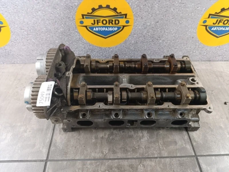 Головка блока цилиндров Ford Focus 3 2014 CB8