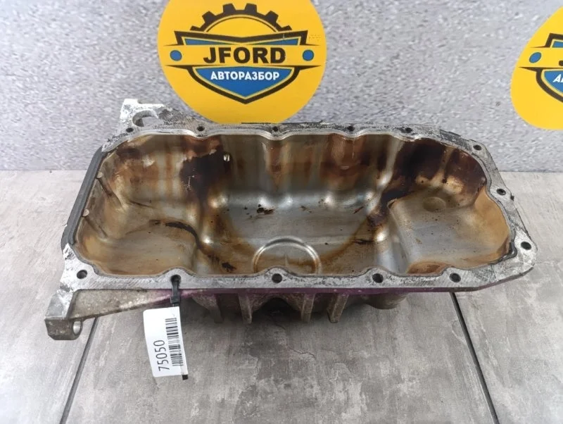 Поддон двигателя Ford Focus 3 2014 CB8