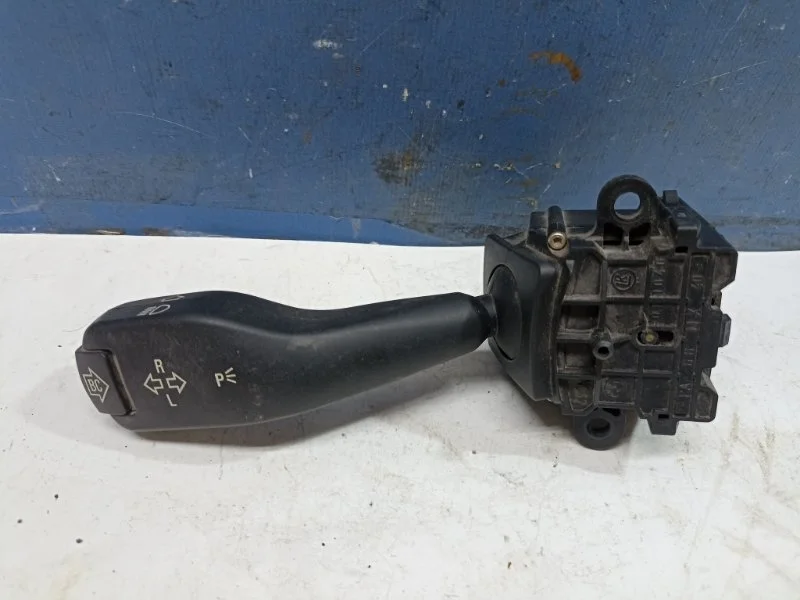 Подрулевой переключатель поворотников Bmw X5 2007 61318363668 E53