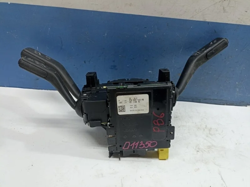Блок подрулевых переключателей Volkswagen Passat 2009 3C0953549AB B6
