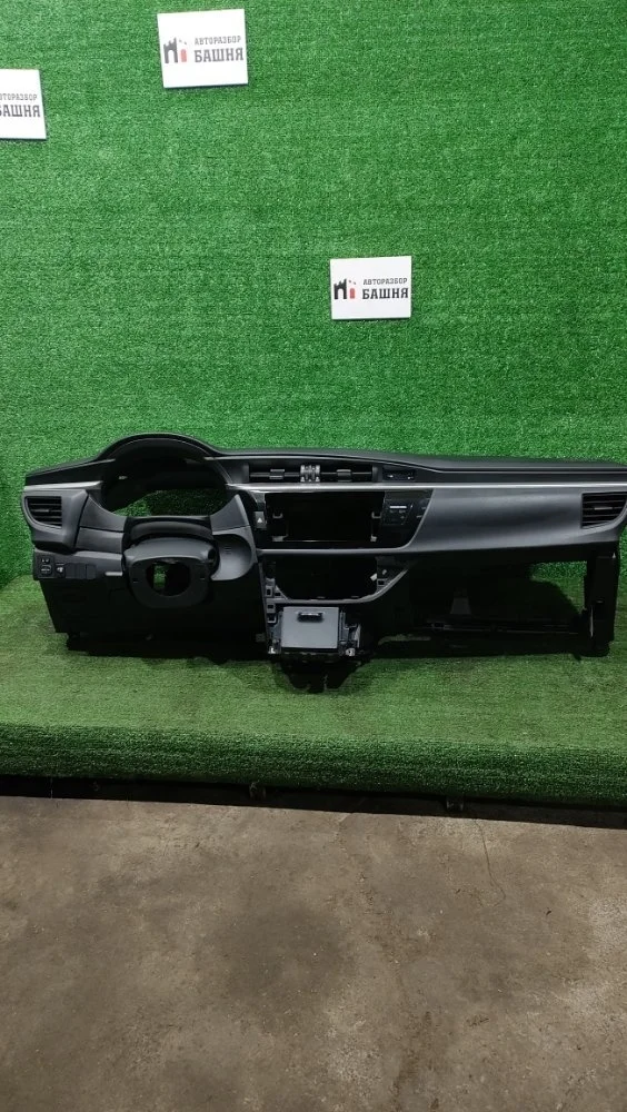 Торпедо Toyota Corolla 2013 180